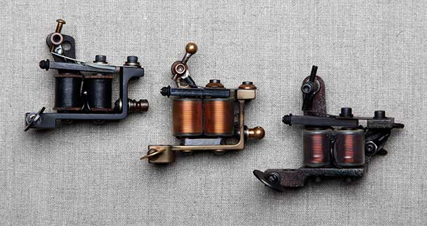 What is a coil tattoo machine and how it works
